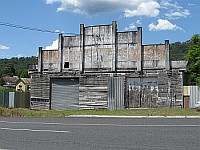 NSW - Bulahdelah - very old garage (20 Feb 2010)